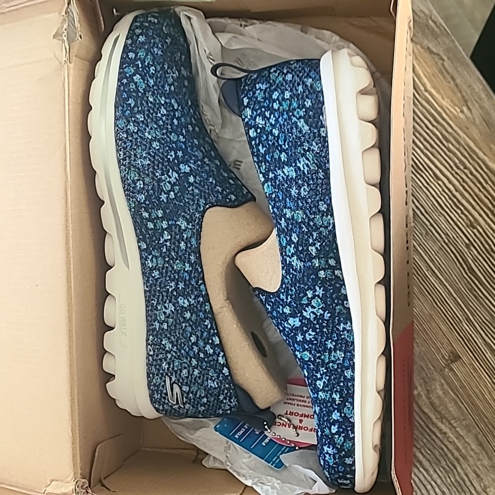 Sketchers Performance Ultra Go Slip Ons